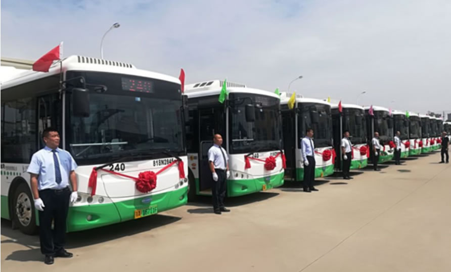 武漢市最大規模氫能源公交車正式上線示范運營